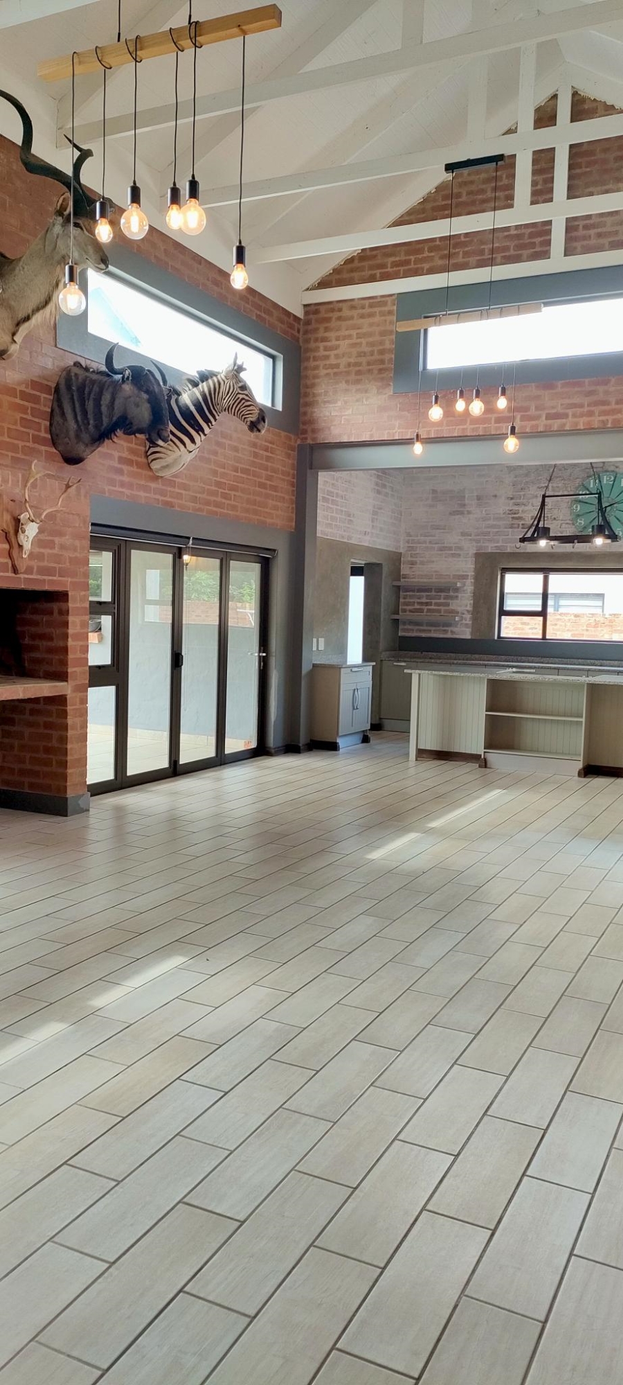 To Let 4 Bedroom Property for Rent in The Coves North West
